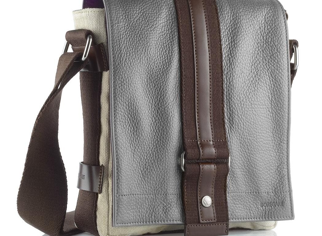 In a world where our phones, earbuds, tablets, and laptops are basically extensions of us, the accessories we choose matter more than ever. DecodedBags (DECODED) sits right at the intersection of function + style, creating premium carry and protection solutions designed around modern, always-connected life. Rather than treating tech accessories as disposable add-ons, DECODED approaches them like everyday essentials—built to last, feel good in-hand, and look elevated whether you’re commuting, traveling, or heading into a meeting.