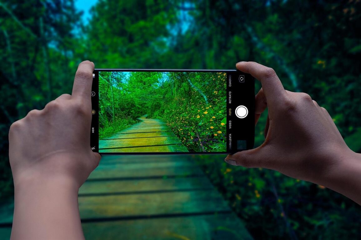 These days, photos aren’t just memories—they’re content, branding, and credibility. Whether you’re building a business, growing a social media page, or simply capturing life moments you’ll actually want to look back on, one thing is true: better photos get better results. That’s exactly where Samsung Photography Academy comes in. It’s a mobile photography course designed specifically for Samsung users, helping beginners and creators learn how to take sharp, scroll-stopping images using the camera they already own.
